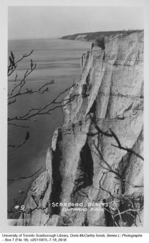 Scarborough Bluffs, showing cliffs and lake