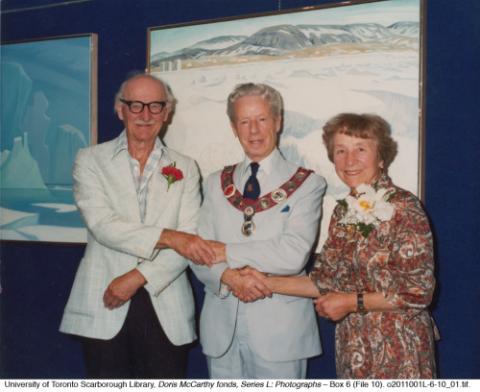 Doug McCarthy, Scarborough Mayor Gus Harris (Augustus John Harris) and Doris McCarthy receiving Award of Merit